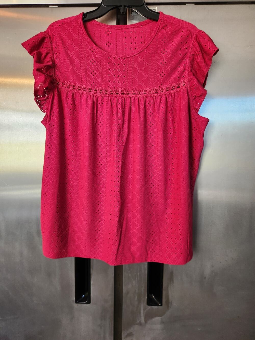 SHEIN Curve Womens Eyelet Knit Top Plus 1XL | Hot Pink Ruffle Cap Sleeve Yoke